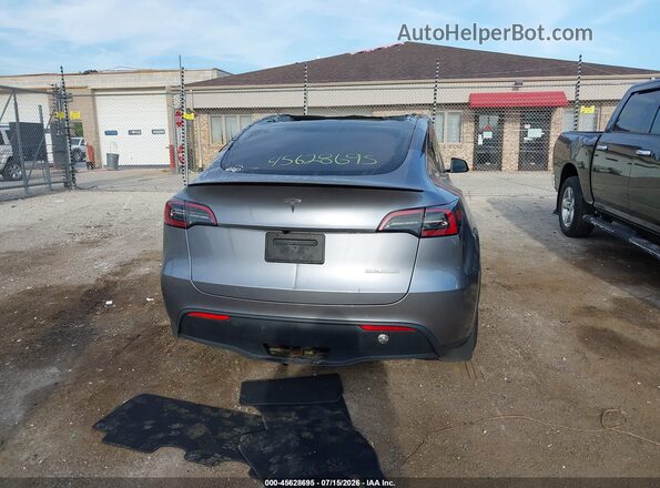 7SAYGDEF5RA309948 2024 TESLA MODEL Y Gray 