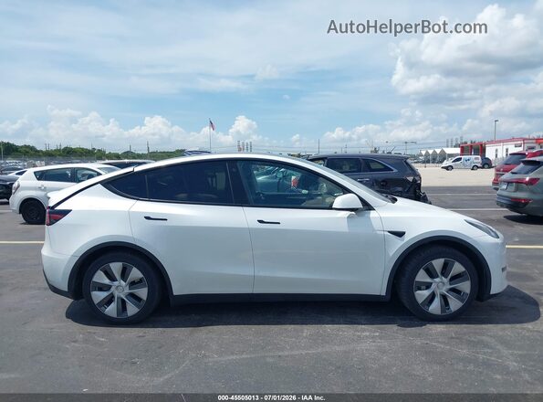 7SAYGDEF6PA049086 2023 TESLA MODEL Y White Սարքավորումների վահանակի տեսք