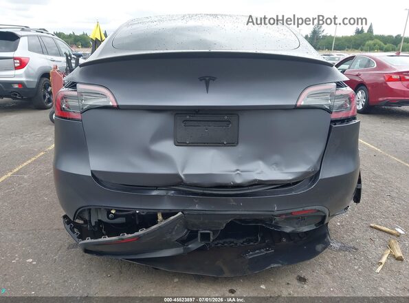 7SAYGDEF6PF668595 2023 TESLA MODEL Y Gray Widok z przodu