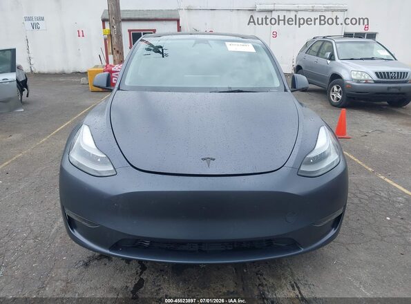 7SAYGDEF6PF668595 2023 TESLA MODEL Y Gray Widok zestawu wskaźników