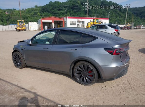 7SAYGDEF6RA320277 2024 TESLA MODEL Y Gray Widok wnętrza 360 stopni