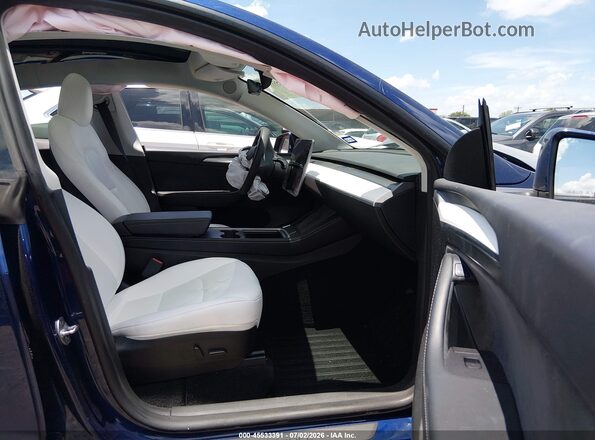7SAYGDEF7NF529914 2022 TESLA MODEL Y Blue წინა სალონის ხედი