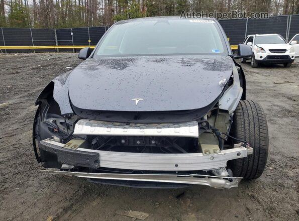7SAYGDEF7PF588190 2023 TESLA MODEL Gray Widok z przodu
