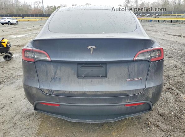 7SAYGDEF7PF588190 2023 TESLA MODEL Gray Widok z tyłu