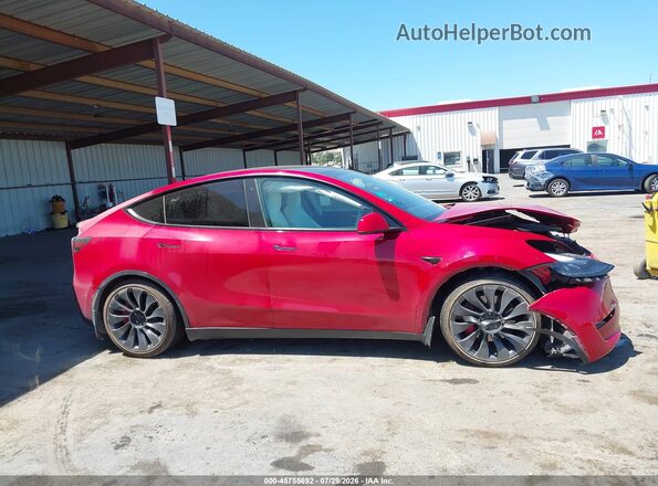 7SAYGDEF7PF740324 2023 TESLA MODEL Y Red Вид задньої частини салону