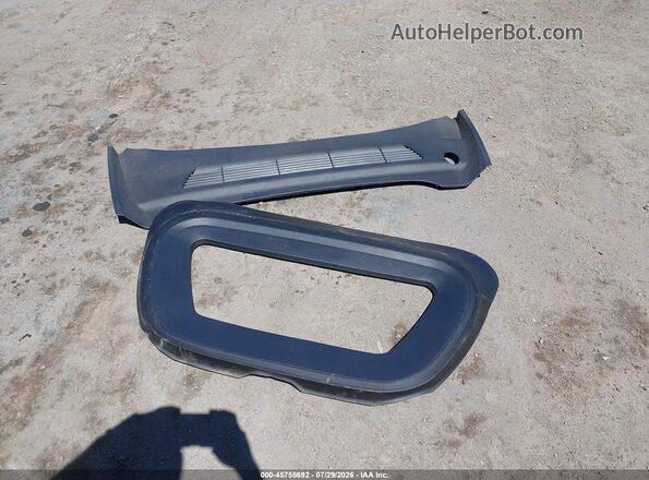7SAYGDEF7PF740324 2023 TESLA MODEL Y Red Вид панелі приладів