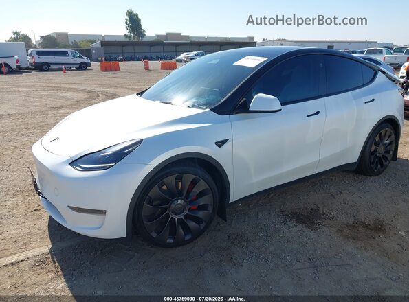 7SAYGDEF7PF804023 2023 TESLA MODEL Y White Передня ліва чверть