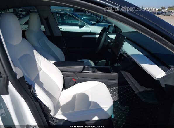 7SAYGDEF7PF804023 2023 TESLA MODEL Y White Вид салону спереду