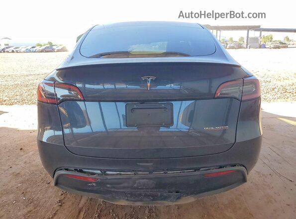 7SAYGDEF7RF020072 2024 TESLA MODEL Charcoal Հետևի տեսք
