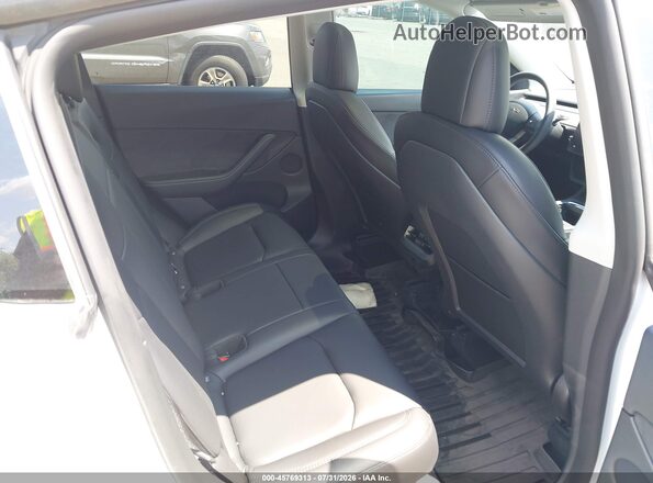 7SAYGDEF8NF455418 2022 TESLA MODEL Y White Vista de la etiqueta del VIN