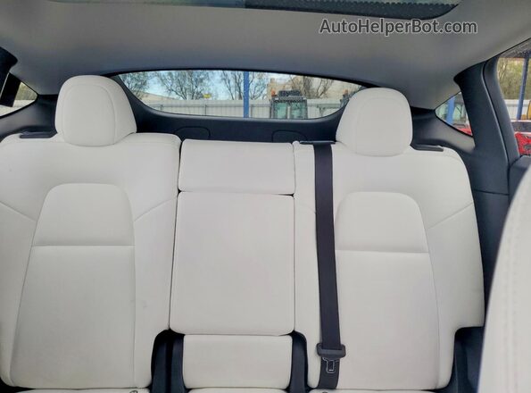 7SAYGDEF8NF489990 2022 TESLA MODEL White უკანა სავარძლების ხედი