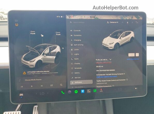 7SAYGDEF8NF489990 2022 TESLA MODEL White ხელსაწყოთა პანელის ხედი