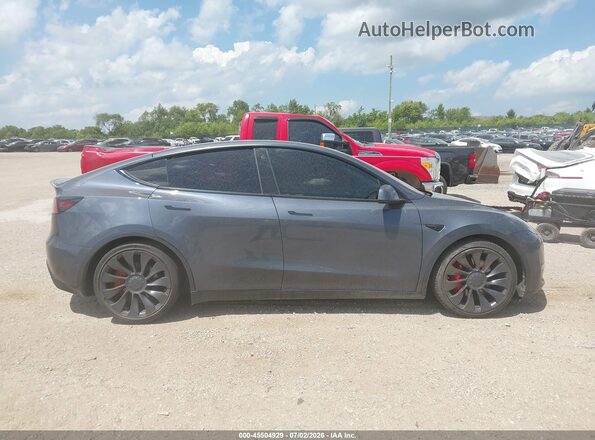 7SAYGDEF8NF546205 2022 TESLA MODEL Y Gray Vista interior trasera