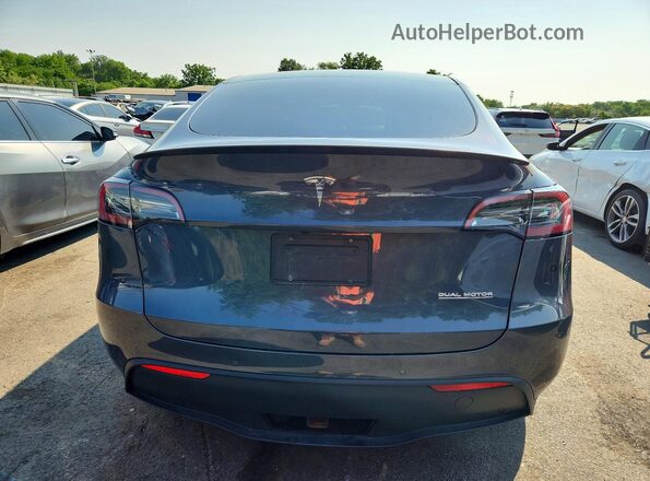 7SAYGDEF8NF546477 2022 TESLA MODEL Gray Вид ззаду