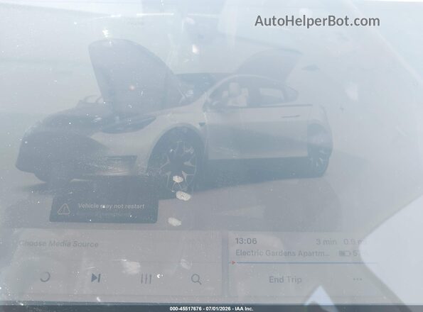 7SAYGDEF8PF702326 2023 TESLA MODEL Y White 