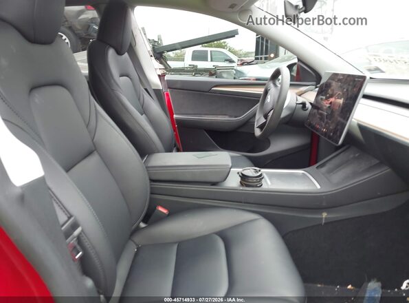 7SAYGDEF8PF848127 2023 TESLA MODEL Y Red წინა სალონის ხედი