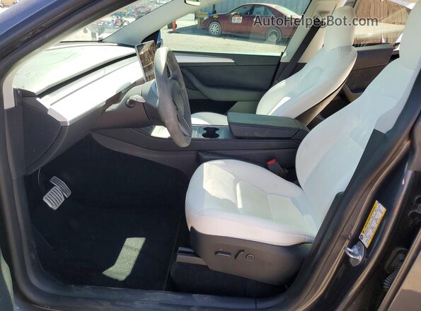 7SAYGDEF8PF948695 2023 TESLA MODEL Gray Vista interior delantera