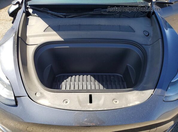 7SAYGDEF8PF948695 2023 TESLA MODEL Gray Vista interior trasera