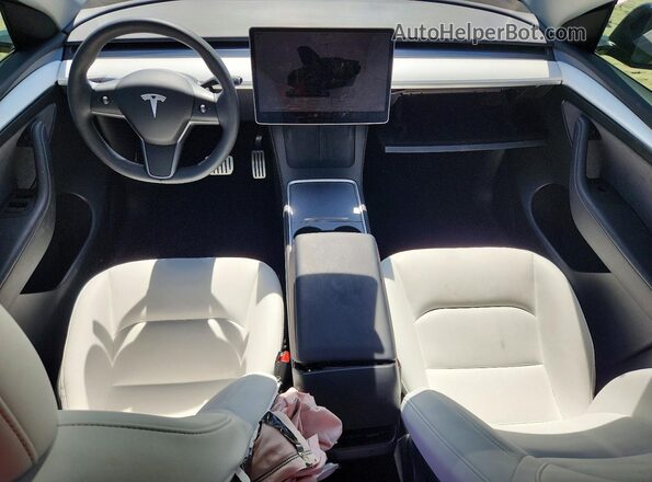 7SAYGDEF8RF039777 2024 TESLA MODEL Black წინა პანელის ხედი