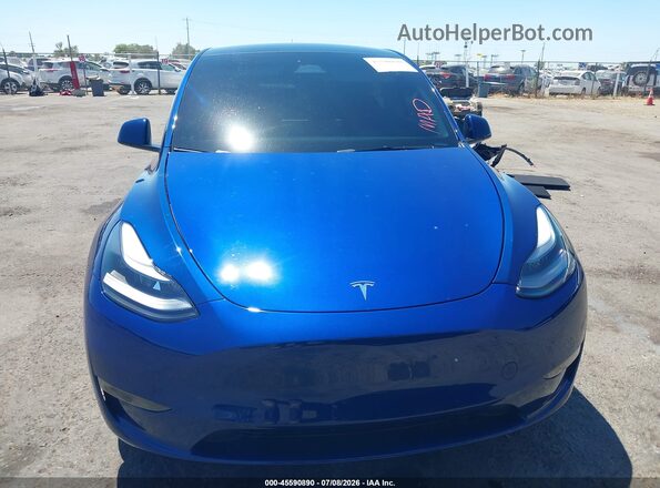 7SAYGDEF8SF232095 2025 TESLA MODEL Y Синий Вид панели приборов