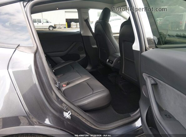 7SAYGDEF8SF265212 2025 TESLA MODEL Y Gray 