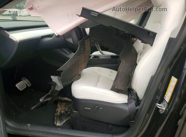 7SAYGDEF8SF310827 2025 TESLA MODEL Угольный Вид салона спереди