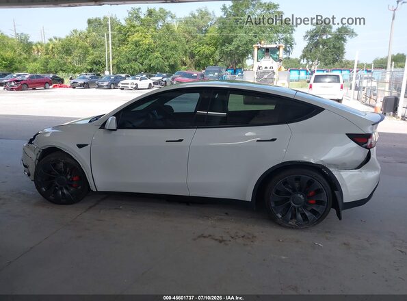 7SAYGDEF9NF380762 2022 TESLA MODEL Y White ხელსაწყოთა პანელის ხედი