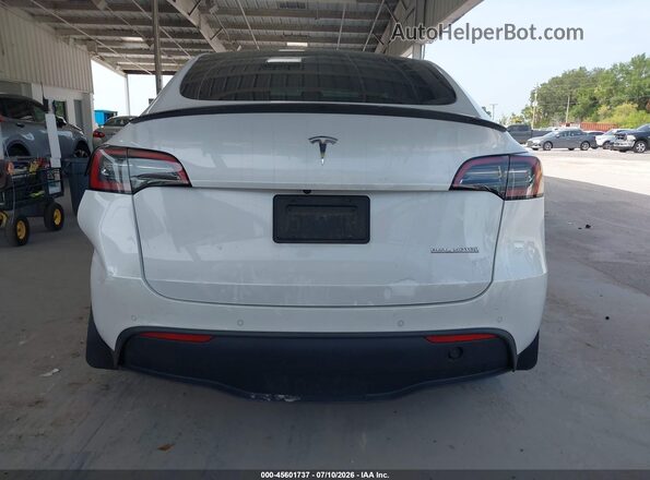 7SAYGDEF9NF380762 2022 TESLA MODEL Y White სალონის 360-გრადუსიანი ხედი