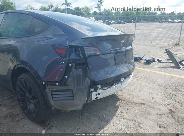 7SAYGDEF9PF840523 2023 TESLA MODEL Y Gray Vista frontal