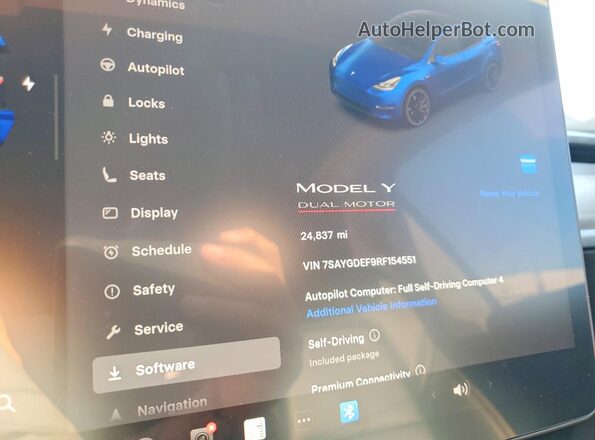 7SAYGDEF9RF154551 2024 TESLA MODEL Blue ხელსაწყოთა პანელის ხედი