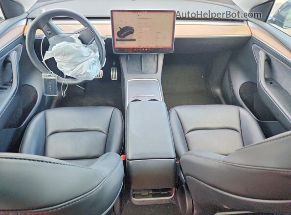7SAYGDEFXPF763774 2023 TESLA MODEL Black Vista del salpicadero