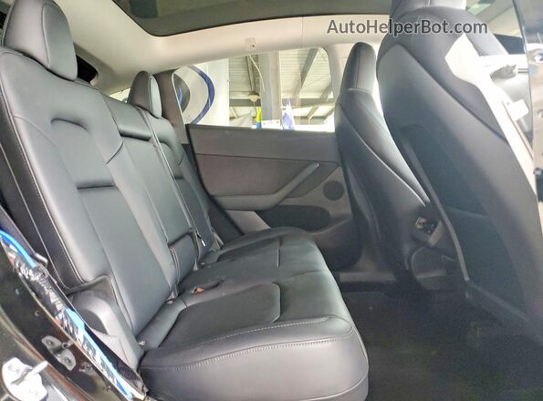 7SAYGDEFXRF022544 2024 TESLA MODEL Черный Вид задних сидений