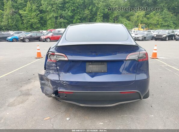7SAYGDEFXRF026156 2024 TESLA MODEL Y Blue 