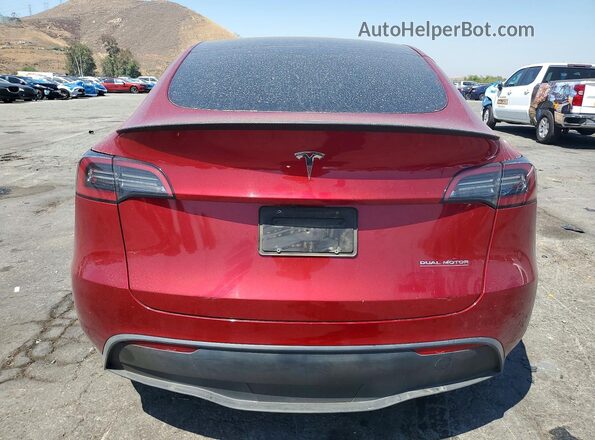 7SAYGDEFXRF058802 2024 TESLA MODEL Burgundy Հետևի տեսք