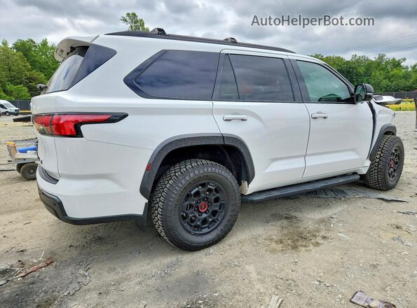 7SVAAABA2PX016639 2023 TOYOTA SEQUOIA White Rear right