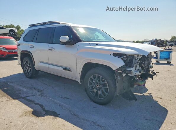 7SVAAABA2SX054722 2025 TOYOTA SEQUOIA White Delantero derecho