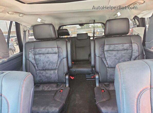 7SVAAABA4PX016318 2023 TOYOTA SEQUOIA Black უკანა სავარძლების ხედი