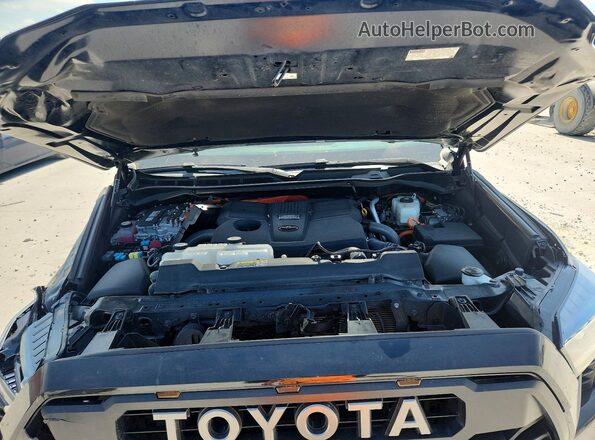 7SVAAABA4PX016318 2023 TOYOTA SEQUOIA Black ძრავის განყოფილების ხედი