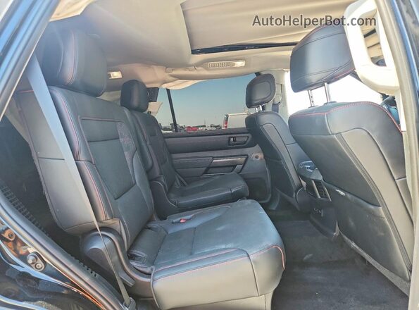 7SVAAABA4PX016318 2023 TOYOTA SEQUOIA Black უკანა სალონის ხედი