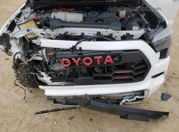 7SVAAABA5PX009815 2023 TOYOTA SEQUOIA White Вид підкапотного простору
