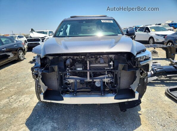7SVAAABA6RX044043 2024 TOYOTA SEQUOIA Gray წინა ხედი