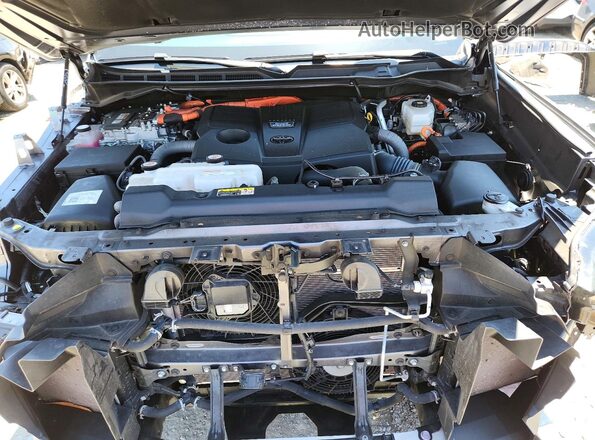 7SVAAABA6RX044043 2024 TOYOTA SEQUOIA Gray ძრავის განყოფილების ხედი
