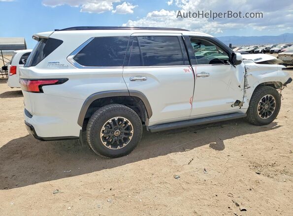 7SVAAABA8PX010229 2023 TOYOTA SEQUOIA White Rear right