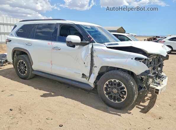 7SVAAABA8PX010229 2023 TOYOTA SEQUOIA White Front right