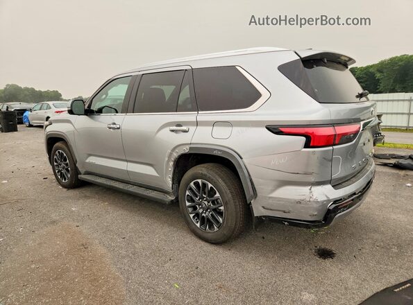 7SVAAABA8SX071895 2025 TOYOTA SEQUOIA Silver Задня ліва чверть