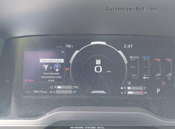 7SVAAABA9RX030248 2024 TOYOTA SEQUOIA White Widok tylnych siedzeń
