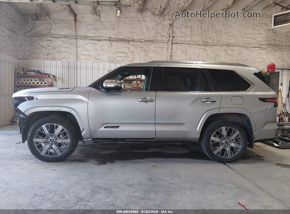 7SVAAABA9RX038026 2024 TOYOTA SEQUOIA Silver 