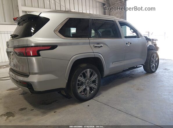 7SVAAABA9RX038026 2024 TOYOTA SEQUOIA Silver Trasero derecho