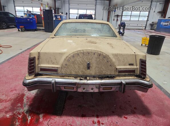 7Y89A884092 1977 LINCOLN CONTINENTA Кремовый Вид сзади