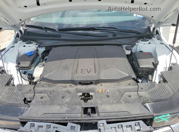 7YAKM4DA8SY040931 2025 HYUNDAI IONIQ White Engine compartment view